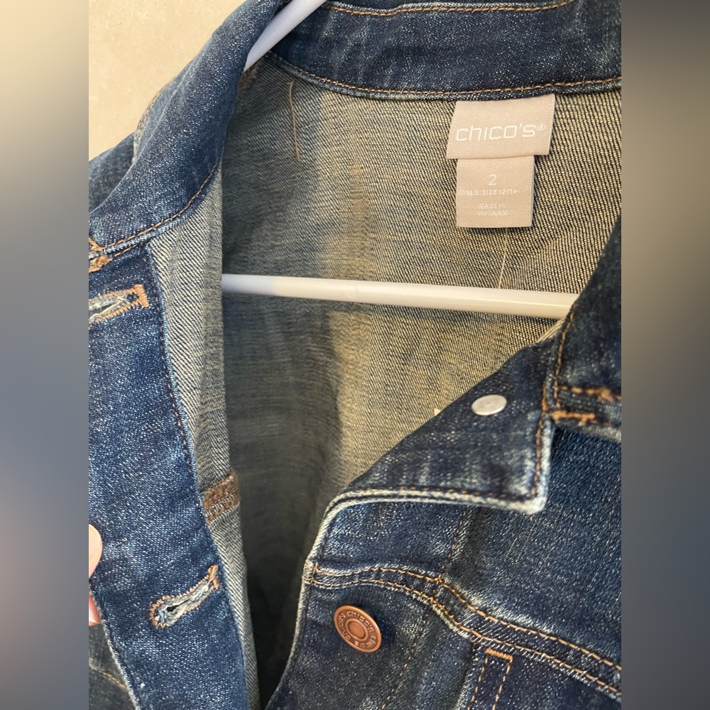 Chicos Classic Denim Jacket size 2-L Jeans Button - Picture 6 of 9